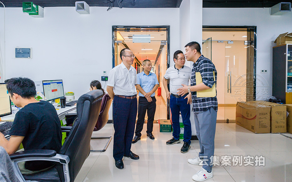 ѧУ�ܺļ��ϵͳ